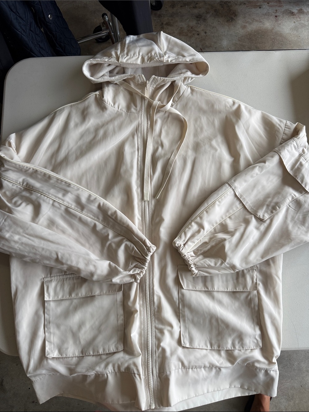 Vintage Alo Yoga reversible legion jacket Cream Hooded Zip Jacket, like new!